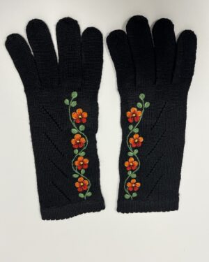 Õhukesed tikandiga sõrmkindad naistele